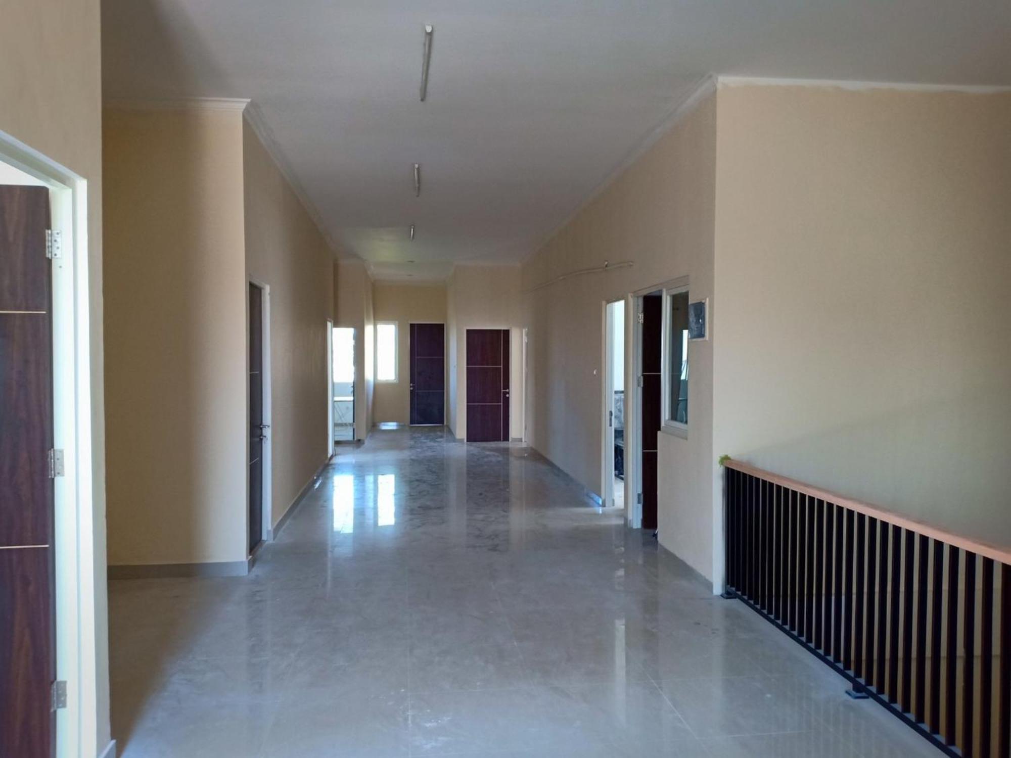 Reddoorz At Sukomanunggal Surabaya Exterior photo